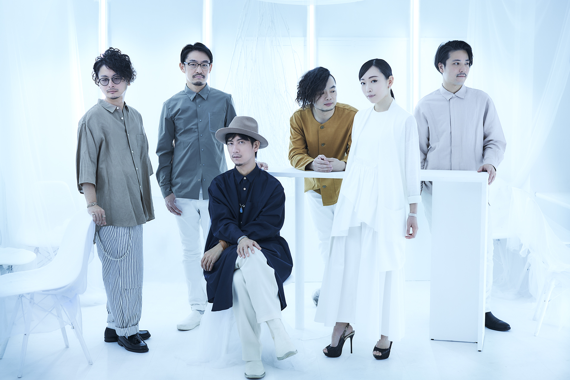 Left to Right : Iori Kimura(Pf frombohemianvoodoo / PRIMITIVE ART ORCHESTRA)Masashi Umeda(Ba form The Soul Klaxon / MORE THE MAN)yo_zo_(Sax)Ryosuke Tadakuma(Ds from chocolatre / MORE THE MAN)Saya Oiwa(Vln)Chikao Maruyama(Gt form Soothe / MORE THE MAN)